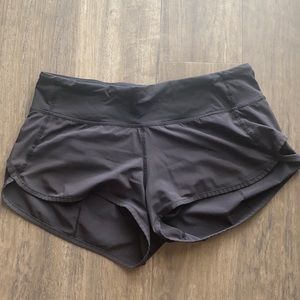 Speed up Lululemon lined shorts size 6